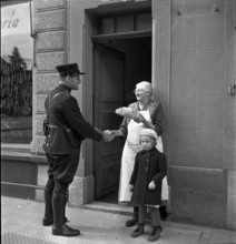La pain des veuves is distributed in LaTourdePeilz, 1941