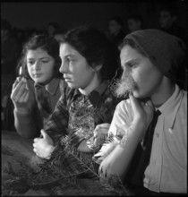 Girls on school New Year's Eve 1944