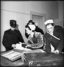 WW 2: Swiss Donation. swiss medical mission, team on their way to Belgium, 1944