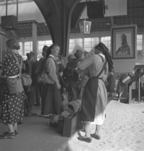 Nurses, platform. 1939