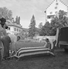 After WW 2: recovery of the body of US bomber pilot, Greifensee 1953