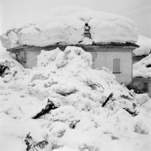 Airolo 1951, Airolo 1951, Snow covered house, rubble