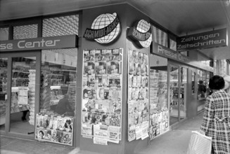 Newsstand with Ringier magazines, 1967