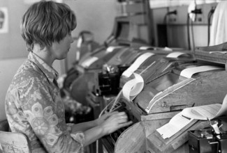 Mise des vins de la ville de Lausanne, wine auction: degustation, 1954