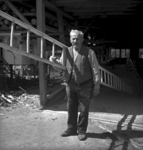 Herznach mine, worker at the silo. 1952