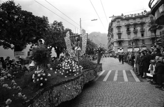 Parade at the winegrowers' festival in Neuchâtel, 1959