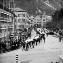 Silenen, three men looking at avalanche. 1968