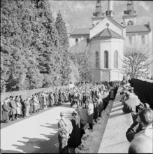 Avalanche in Unterbäch. Snow in the hall of the hotel Edelweiss, 1957