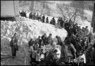 Lawine in Frasco, Verzasca valley, church tower rising from masses of snow, 1951