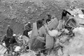 Mattmark glacial ice avalanche, search for the missing workers, persons, 1965