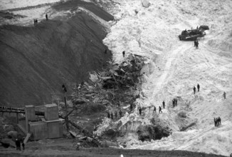 Mattmark glacial ice avalanche, search for the missing workers, persons, 1965