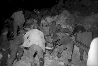 Mattmark glacial ice avalanche, 1965