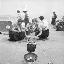 Rescue training on the Red Cross Day of the SAFFA fair 1958