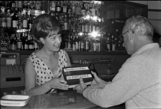 Collecting donations, fund raising for Mattmark victims, Switzerland 1965