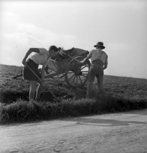Enrico Mattei, official start of building of the central european pipeline. 1961