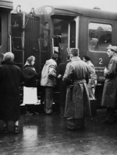 Refugee train from Hungary, arrival at Buchs station 1956