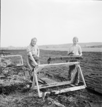 Peat cutter near Boswil, 1945