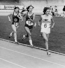 Angelika Kreuzer