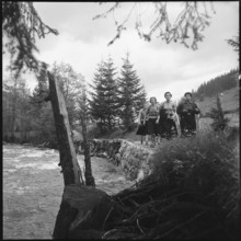 Girl Scouts hiking in Adelboden, 1952