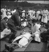 Medical troops exercise, 1941