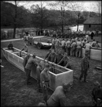 Swiss pontooners, 1940