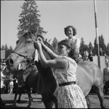 50th MarchéConcours Saignelégier, winner of the girls' race, 1953