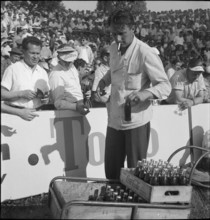 Football World Cup in Switzerland 1954: CocaCola seller