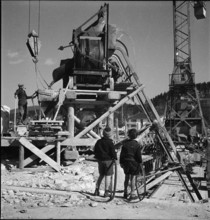 Construction site, construction of the Aare Bridge in Aarau 1949