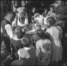 Butter donation, custom in Flums, 1940