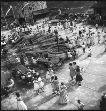 Folk festival on the Munot in Schaffhausen, 1940