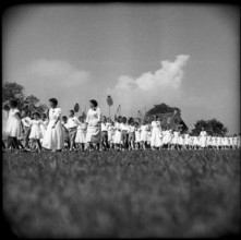 Girls dancing at the children's festival in St. Gallen, 1955