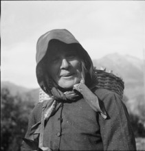 Farmer's wife, Eischoll, 1945