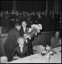 Zurich, government council receives Federal President Hans Streuli; 1956