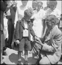 Children from Vienna arrive in Switzerland for a holiday, 1946