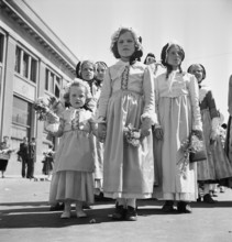 Girls at Sechseläuten in Zurich, 1940