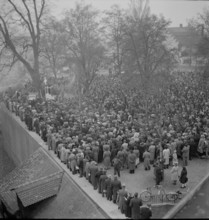 Popular march of the Landesring at the Lindenhof, 1948