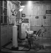 After World War II: Emergency dental clinic for Le Havre, 1945