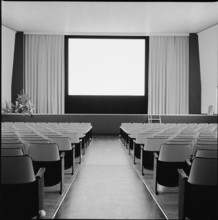 Cinema in the station hall, Zurich main station 1958