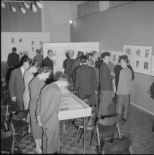 Vernissage in the parish hall Witikon, Zurich 1957