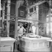 Butcher shop in the meat hall in Zurich 1955