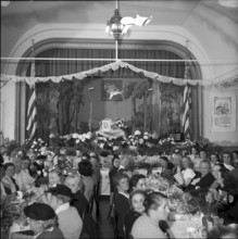 Assembly of the Father Divine sect, 1953