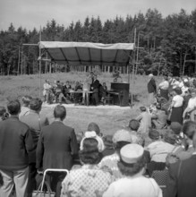 American yogi workshop, 1969