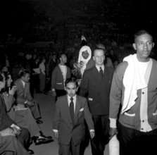 Sugar Ray Robinson in his corner, Zurich 1951