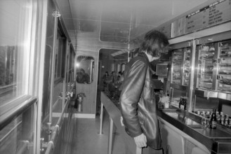 Dining carriage of SBB with self-service 1975: Kitchen staff