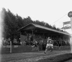 Athletics swiss championships 1939: discus thrower Metzger