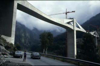 Building of Ganter bridge on the Simplon road 1980.