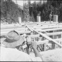 Formwork, balancing reservoir Sufers 1958.