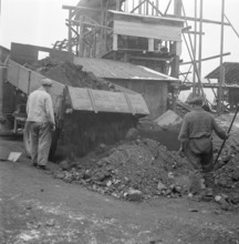 Chandoline coal mine; 1942.