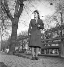 Woman wearing a rayon suit, 1941.