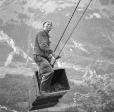 Miner; cableway for transportin coal; Kandergrund coal mine; 1942.